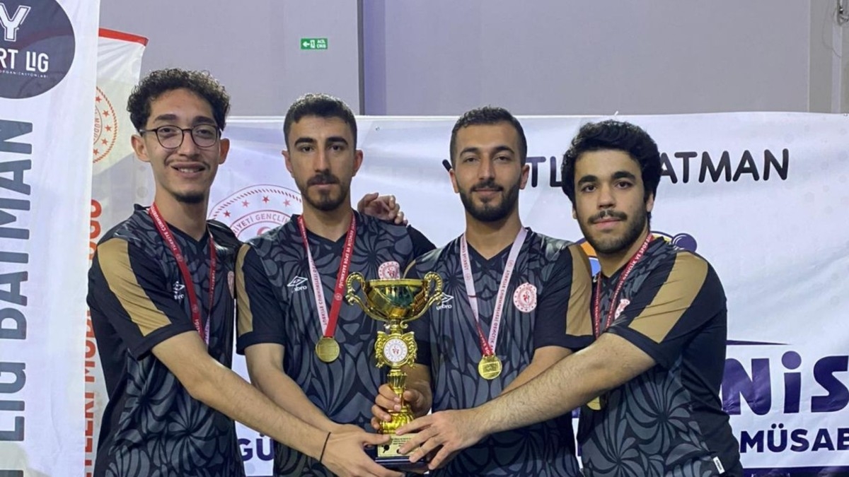 Adıyaman Veysel Karani Erkek Yurdu Güneydoğu’nun Şampiyonu Oldu