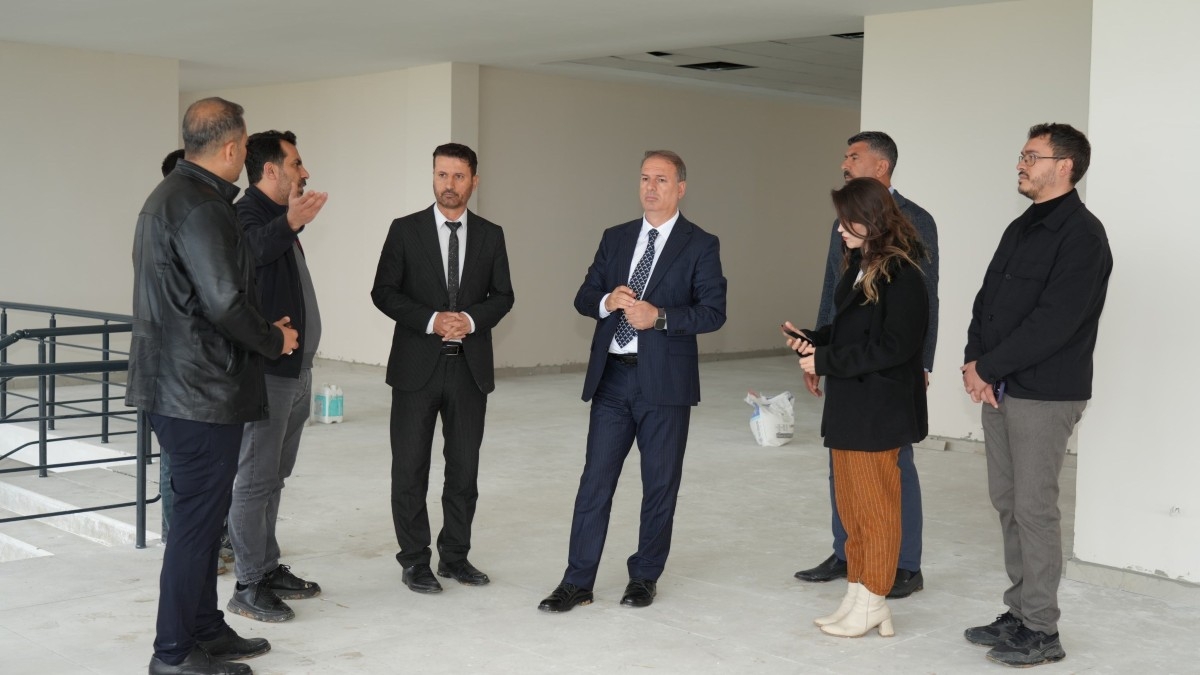 Samsat’ta Öğretmenevi İnşaatı Hızla Yükseliyor