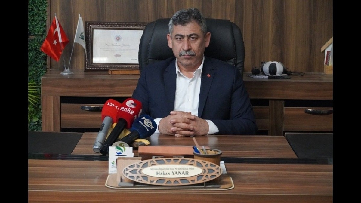 Tebrik Etti Ama Mesajını Verdi!
Hakan Yanar’dan Yeni Dönem Hamlesi