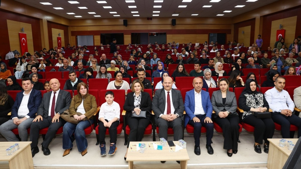Sanatseverler Türk Halk Müziği Gecesinde Buluştu