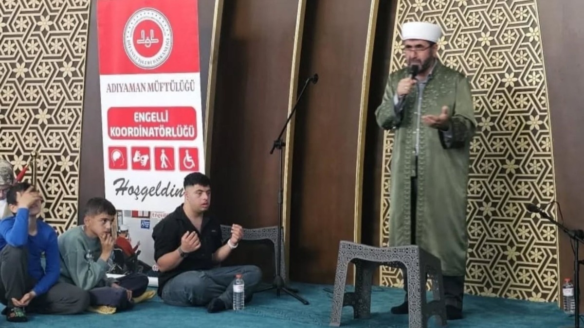 Adıyaman’da Engelli Bireyler Camide Bir Araya Geldi