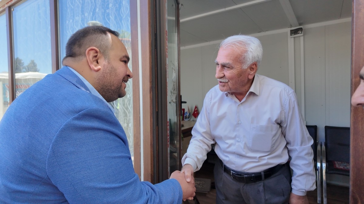 Anahtar Parti İl Başkanı Emircan Alsan’dan esnaf ziyareti: “Sorunları yerinde dinliyoruz”  - Videolu Haber