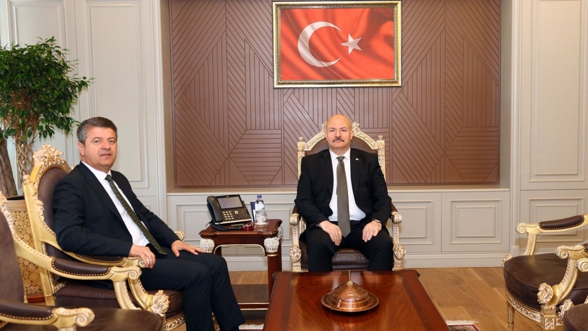 Abdurrahman Tutdere’den Yeni Vali Abdullah Küçük’e Hayırlı Olsun Ziyareti