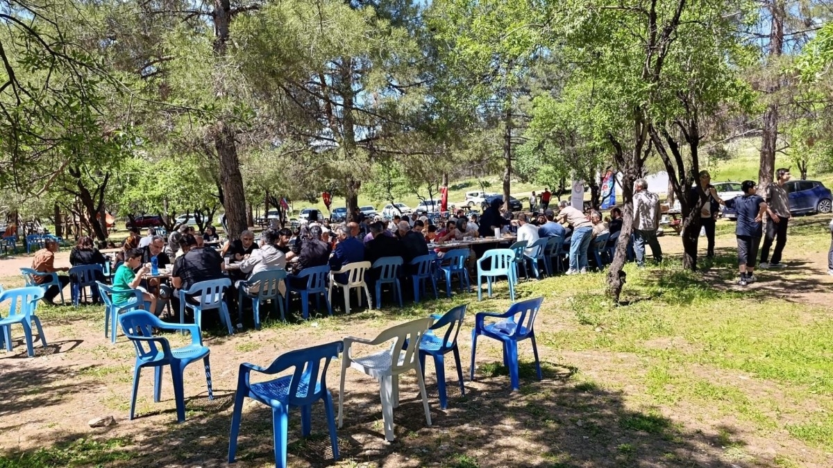 Adıyaman’da Sağlık Emekçileri Aileleriyle Piknikte Bir Araya Geldi- Videolu Haber