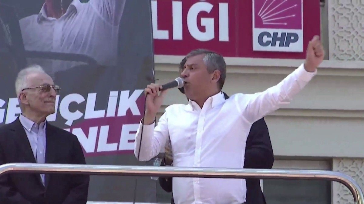 Özgür Özel'den Kurultay Resti: 