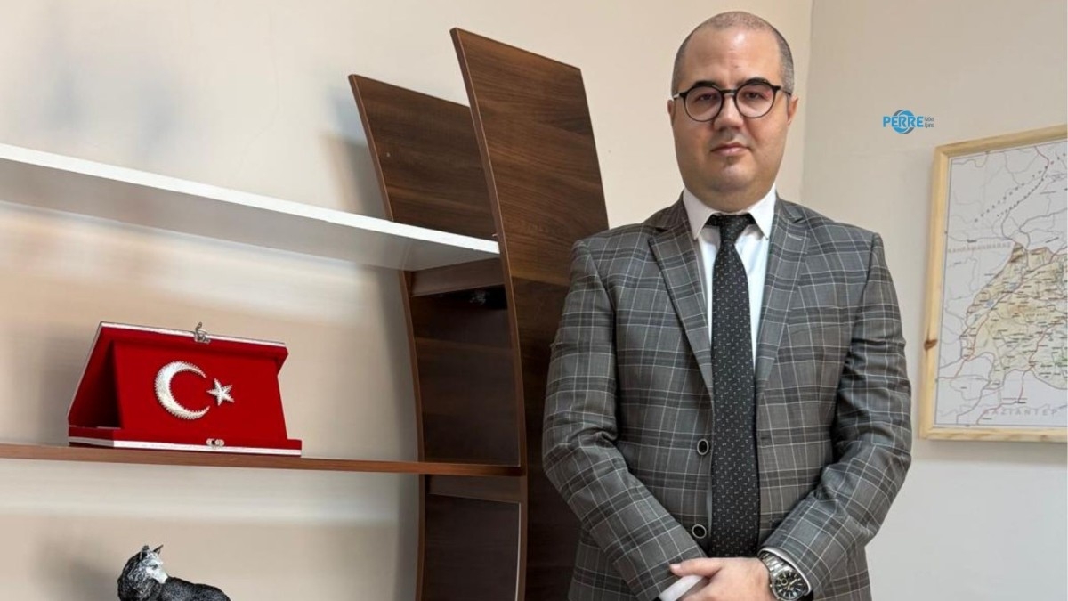 Doç.Dr.Kadir Güçlüer: 