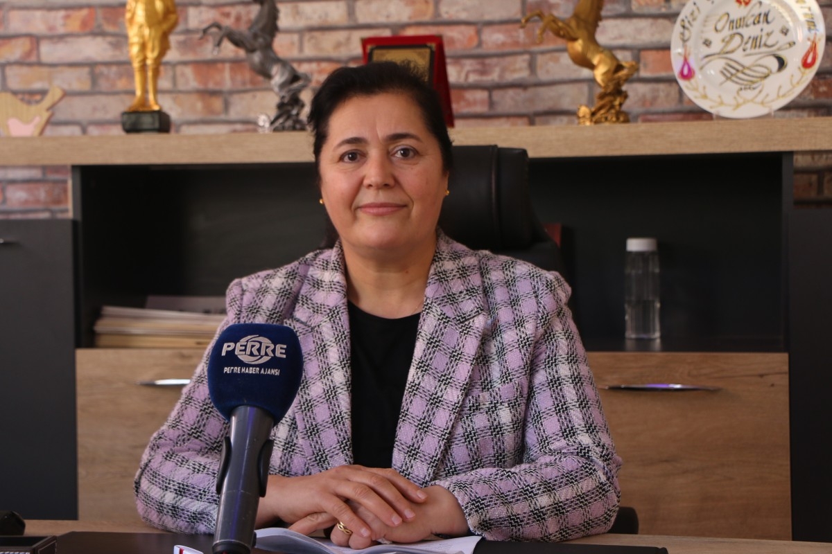 Fatma Ulubey:“Makam Değil, Halka Hizmet Esas Olmalı”
Bu başlık hem haber d