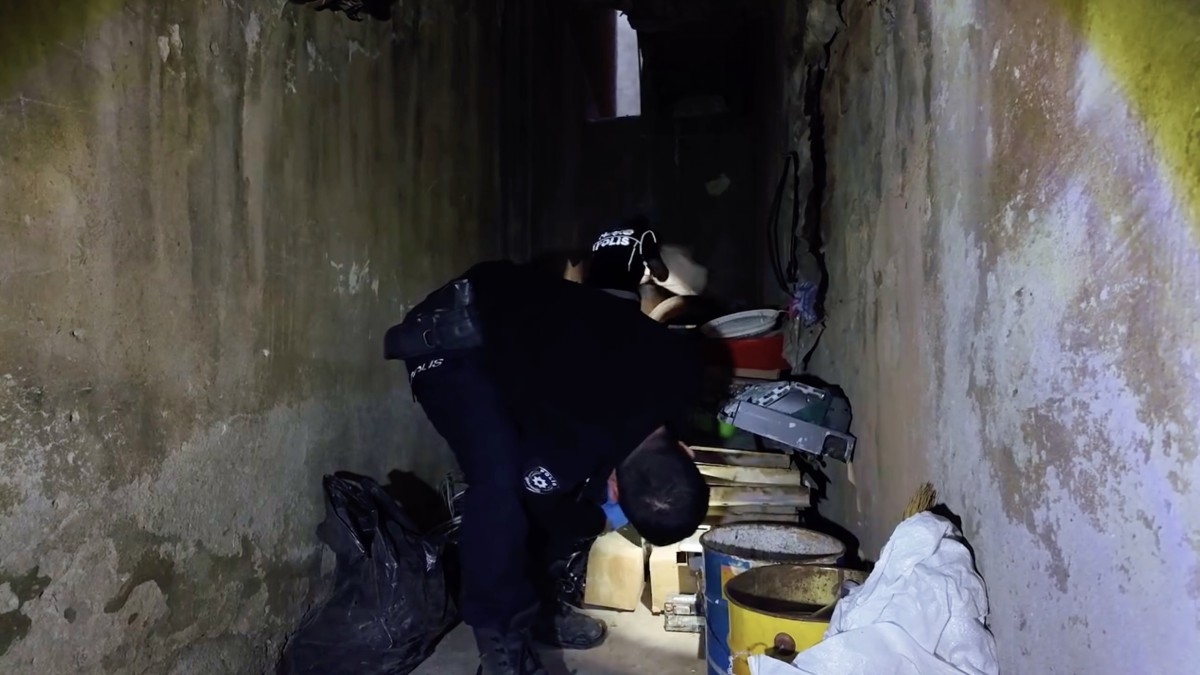 Adıyaman’da Eş Zamanlı Uyuşturucu Operasyonu!​‌  - Videolu Haber